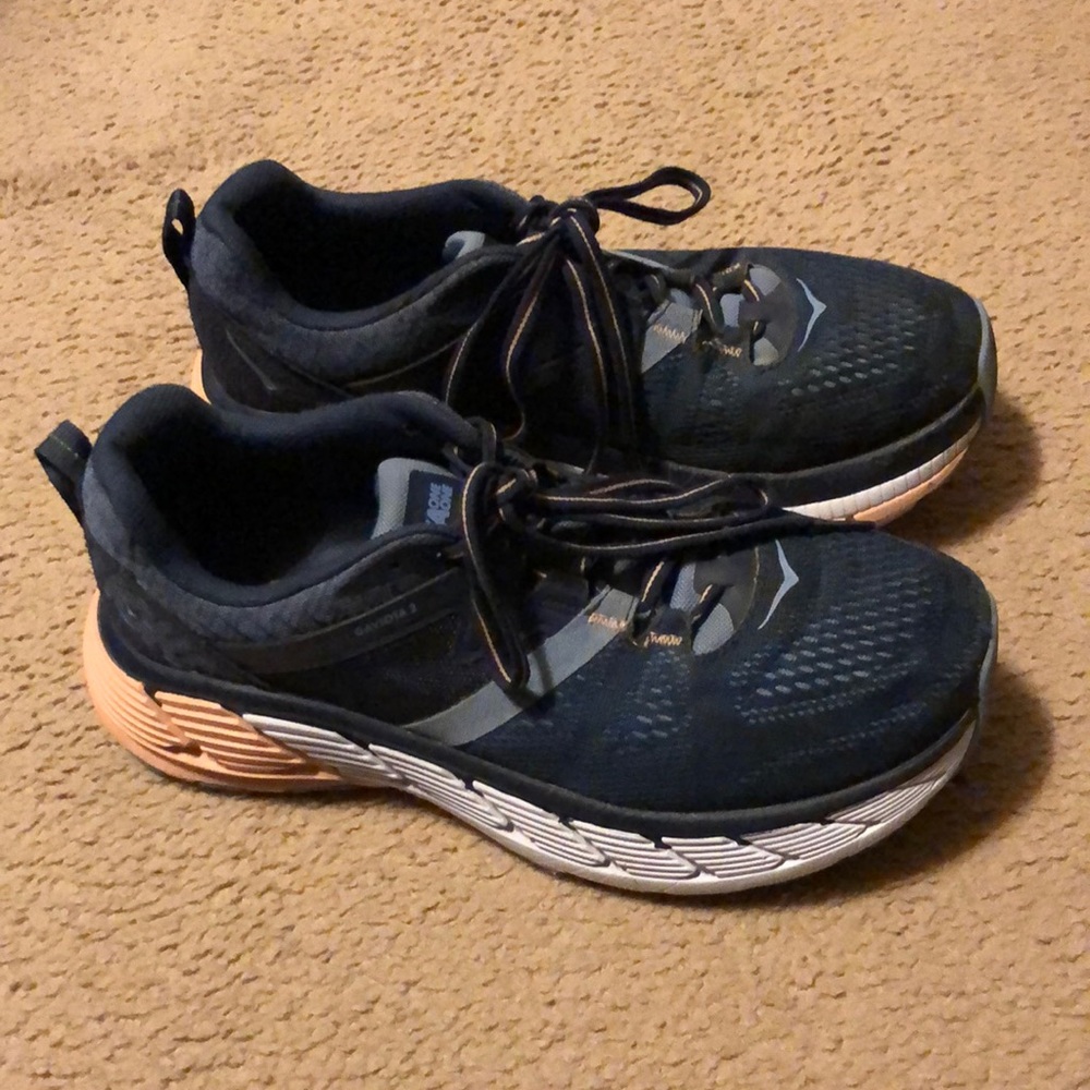 Hoka One One